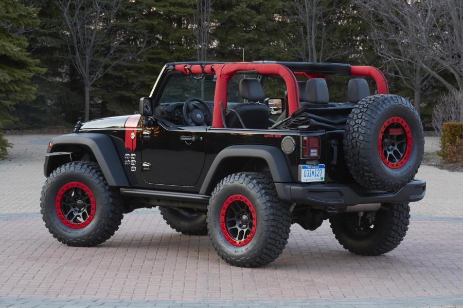  Jeep Wrangler Red Level Concept 2014 года  (фото 2 из 12)